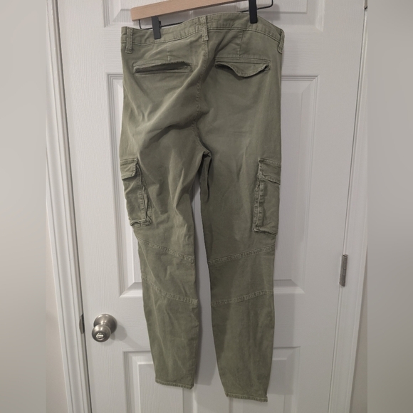 L'Agence, Size 30 Montgomery Skinny Cargo Pant,‎ Olive Green, Midrise, Moto - Picture 3 of 4